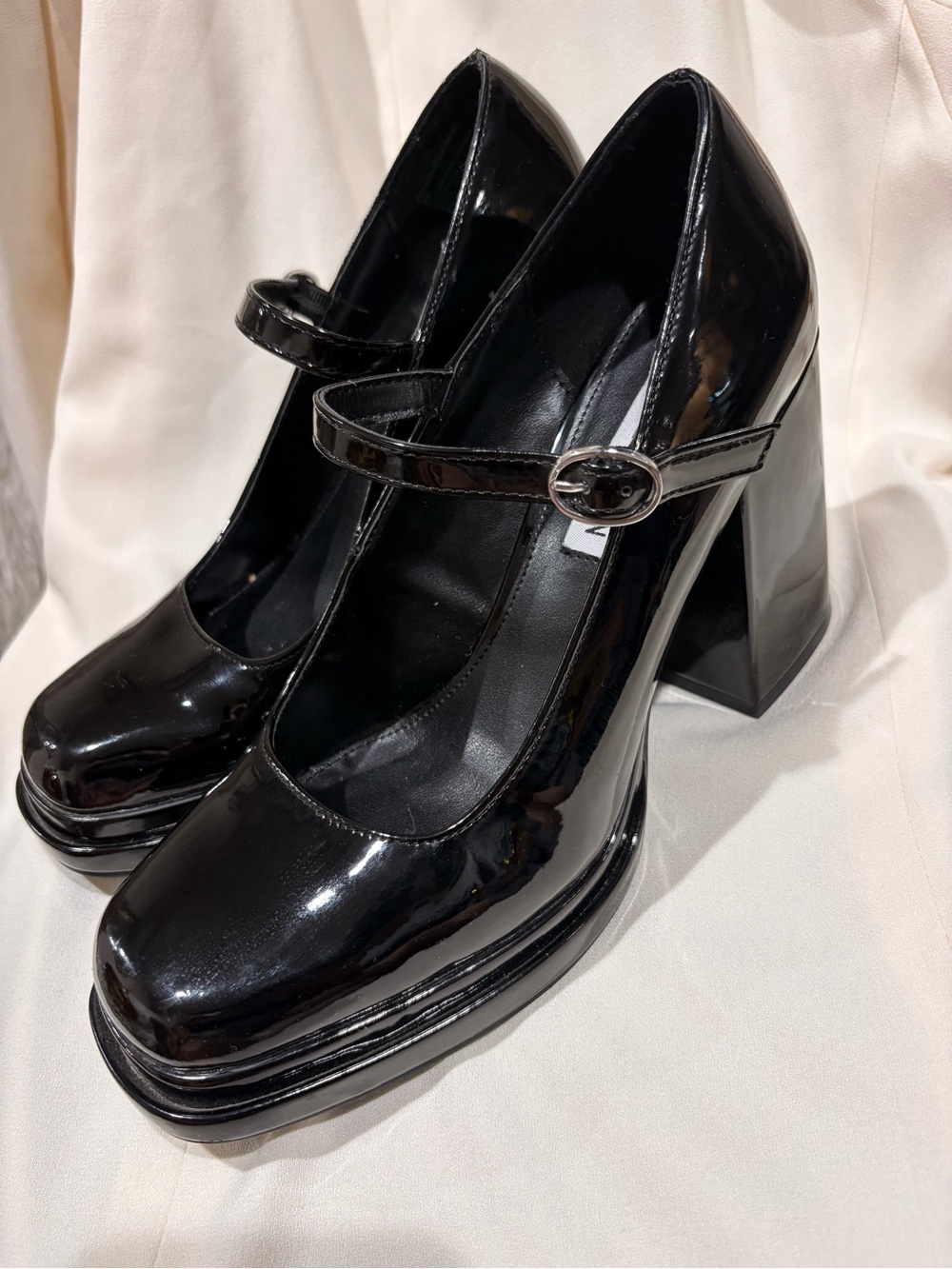 Steve Madden Black Patent Mary Jane Block Heels size 8
